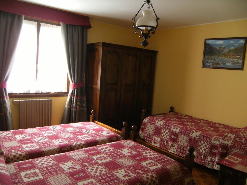 Albergo Thurwieser Santa Caterina di Valfurva Chambre photo